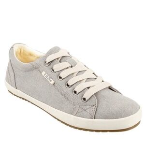 Taos Star Sneakers in Gray size 7